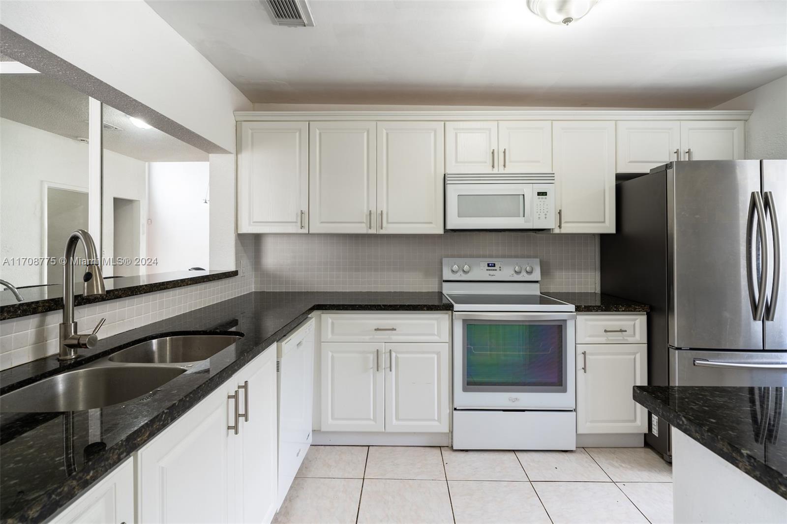 1145 NW 98th Ter #122, Pembroke Pines, Florida image 2