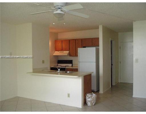 2401 Riverside Dr #512-B, Coral Springs, Florida image 3