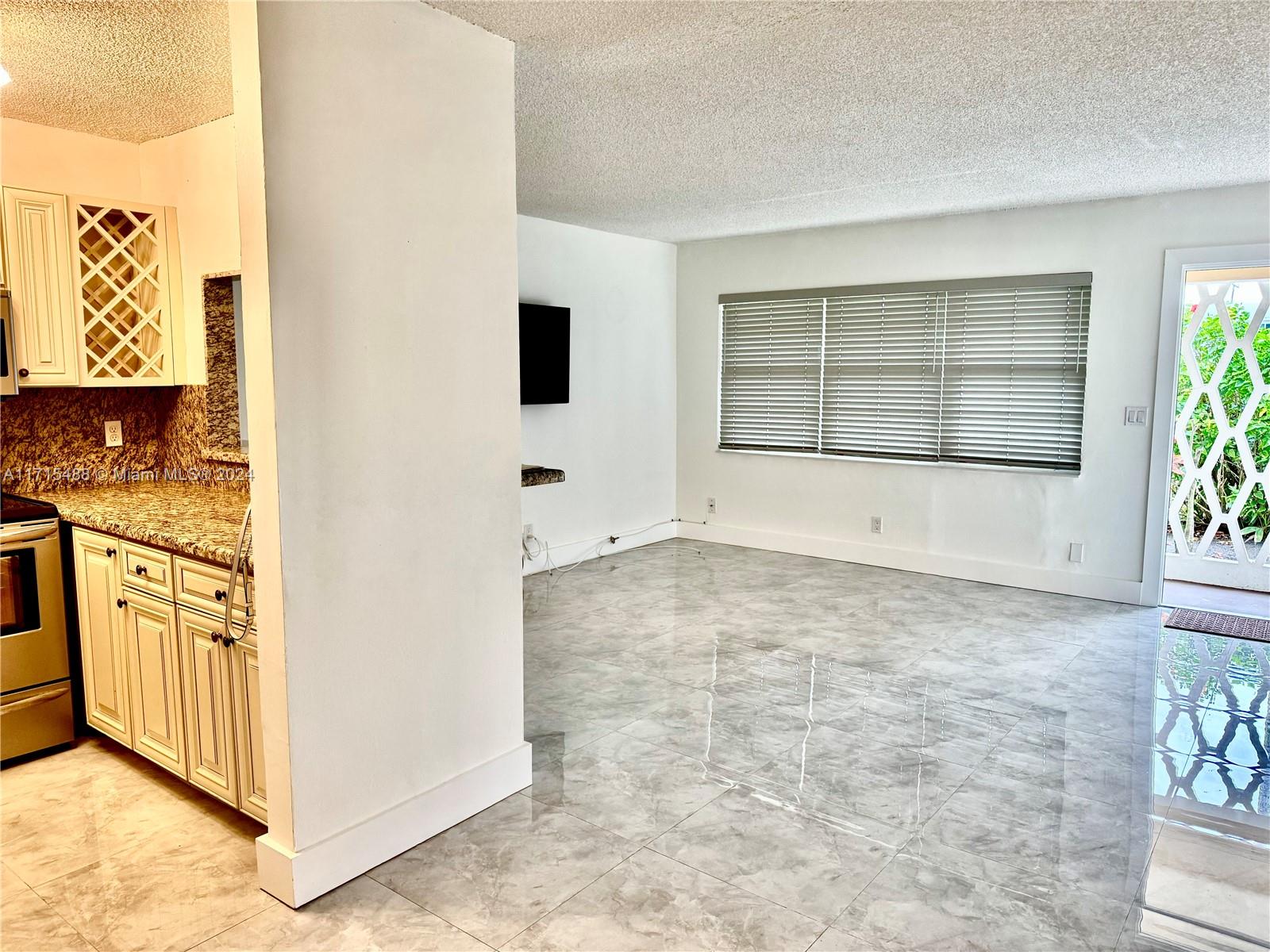 900 Atlantic Shores Blvd #126, Hallandale Beach, Florida image 12