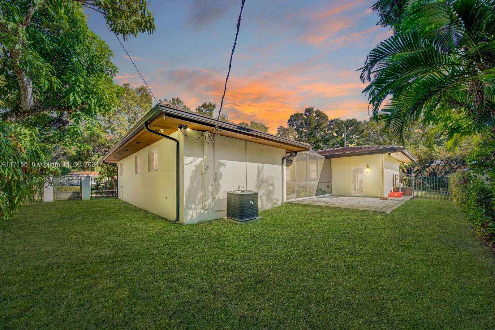 Listing Photo 9