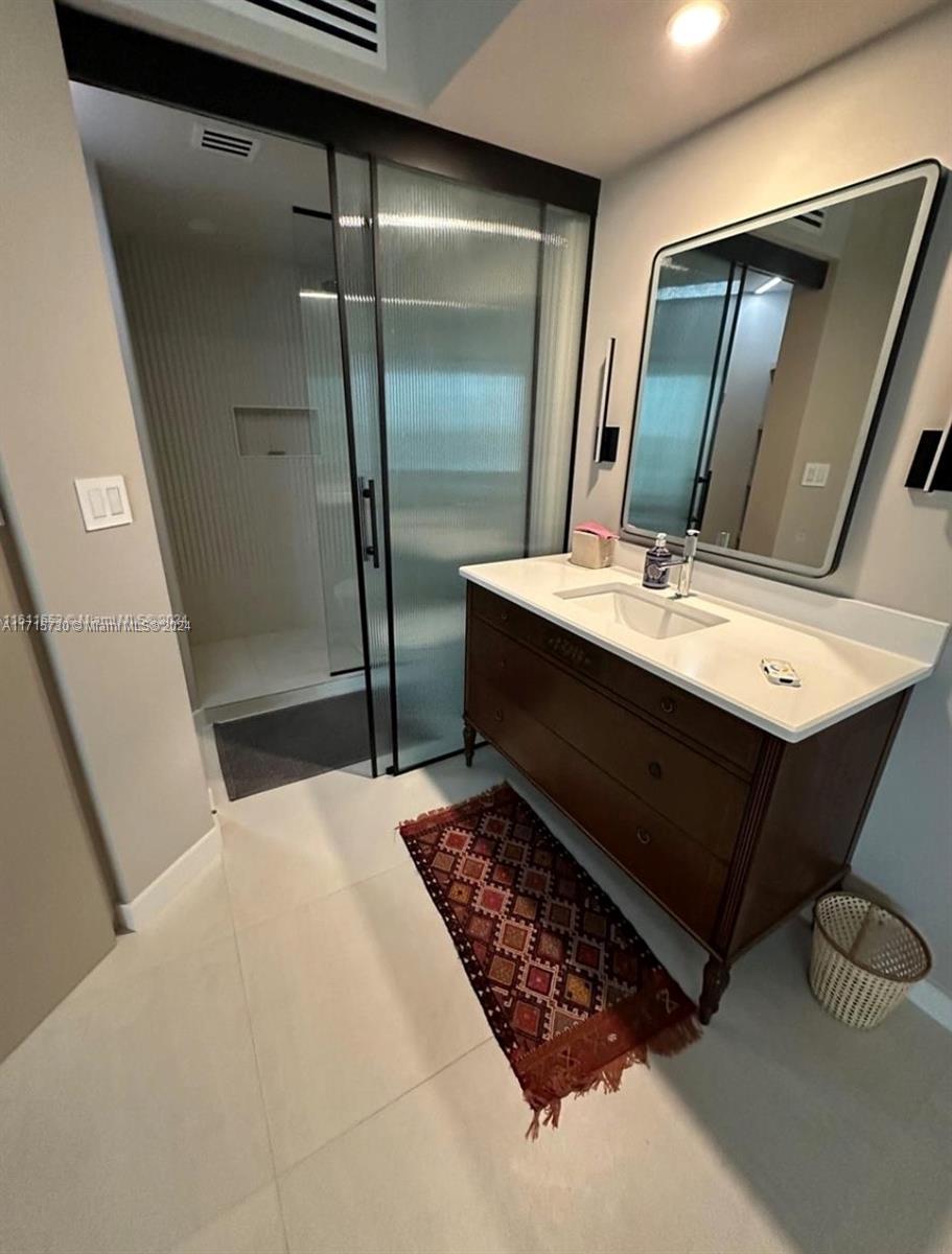 4250 Biscayne Blvd #702, Miami FL 33137