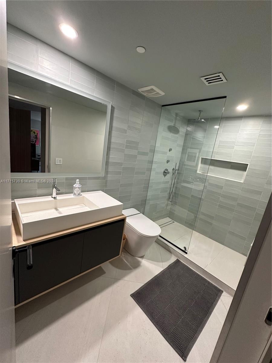 4250 Biscayne Blvd #702, Miami FL 33137