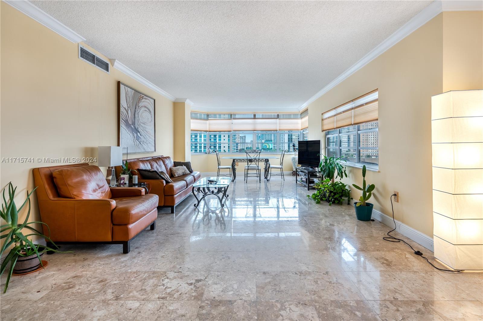 1985 S Ocean Dr #6P, Hallandale Beach, Florida image 3