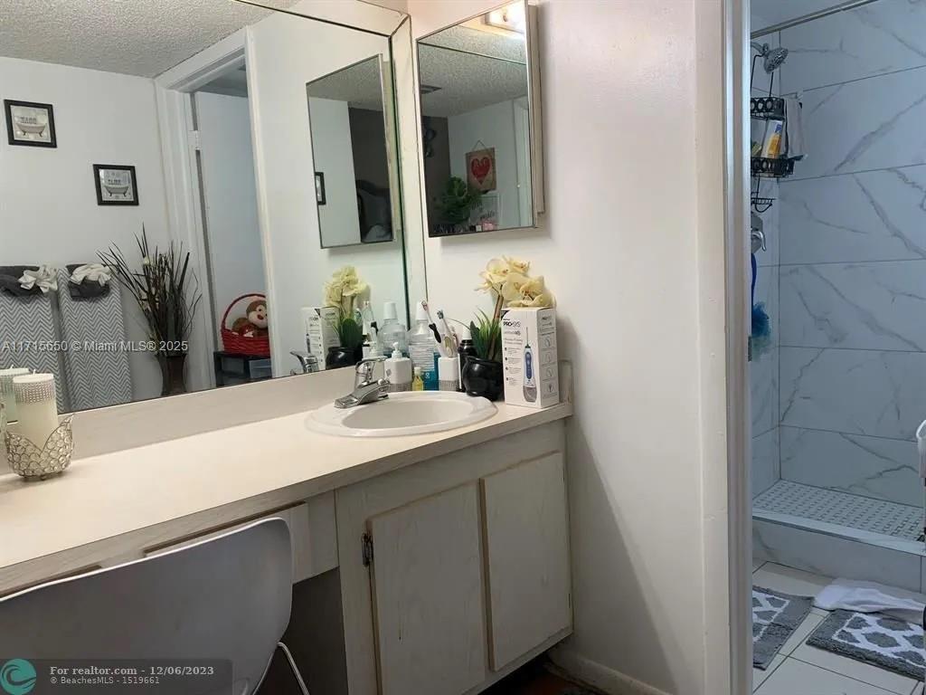 8020 Hampton Blvd #309, North Lauderdale, Florida image 29