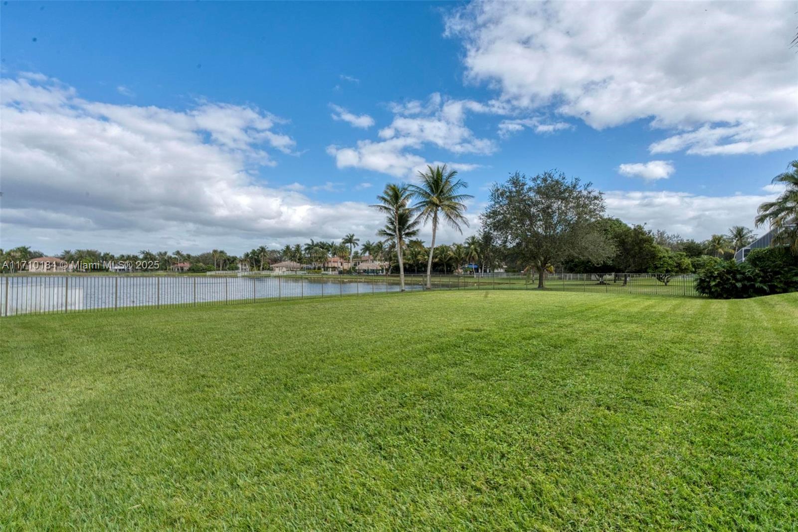 10213 S Lake Vista Cir, Davie, Florida image 50