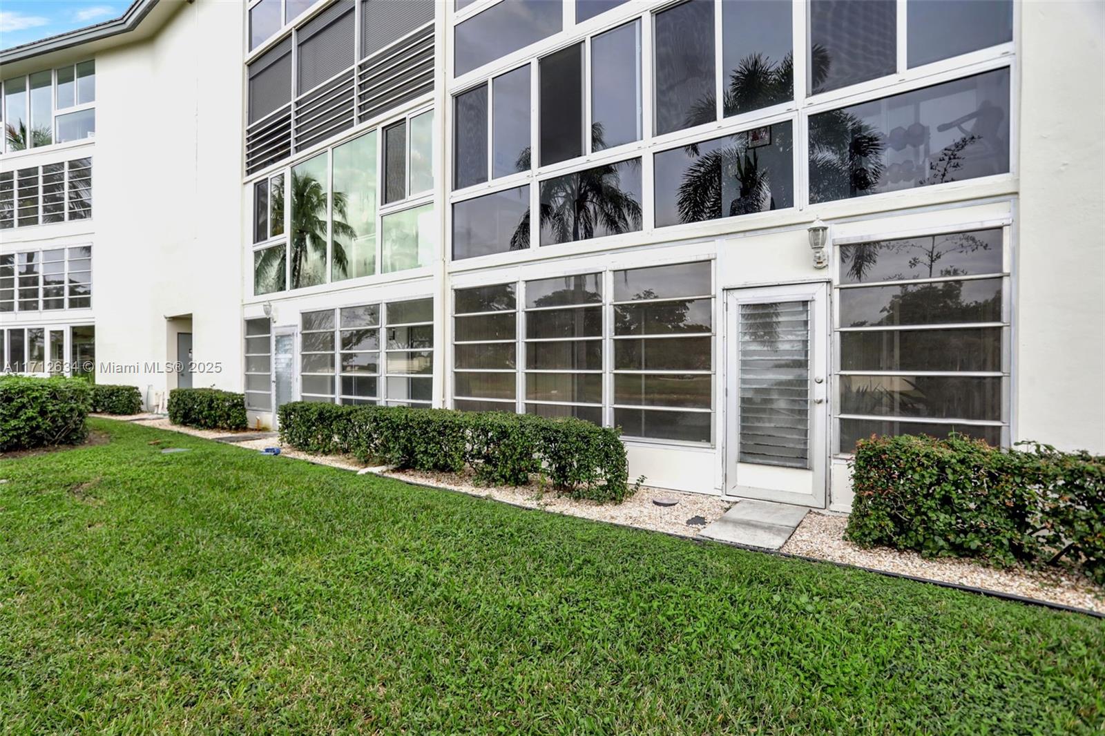 2501 Antigua Ter #E1, Coconut Creek, Florida image 31