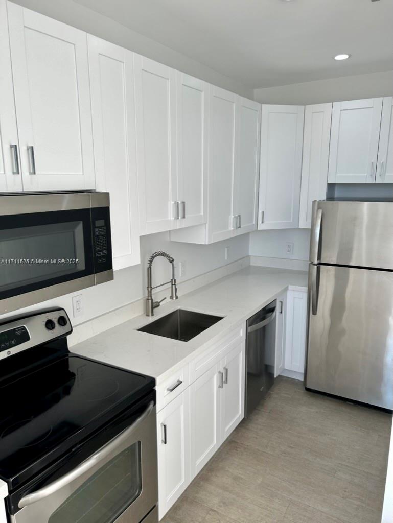 881 Ocean Dr #L5, Key Biscayne FL 33149