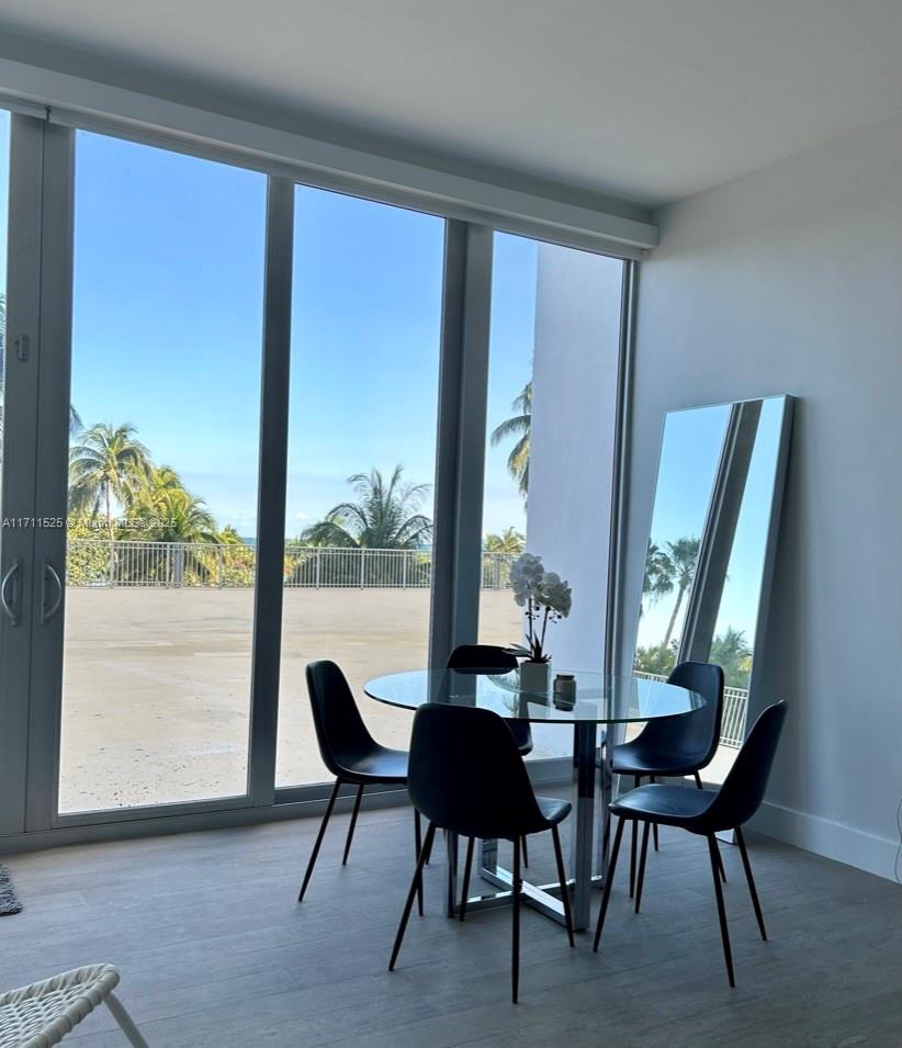 881 Ocean Dr #L5, Key Biscayne FL 33149