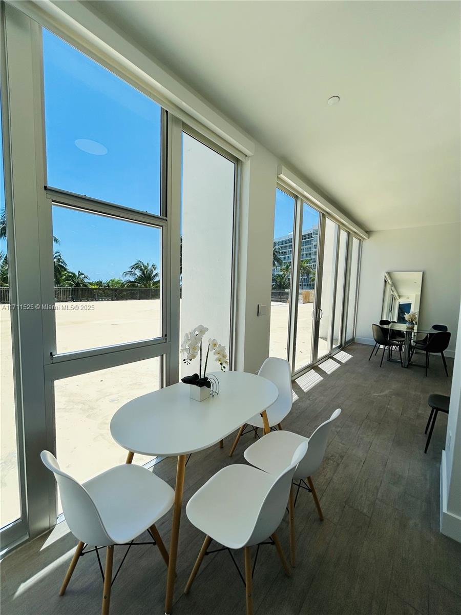 881 Ocean Dr #L5, Key Biscayne FL 33149