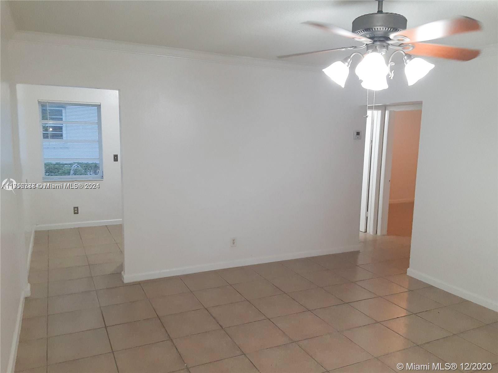 412 SW 10th St, Hallandale Beach, Florida image 11