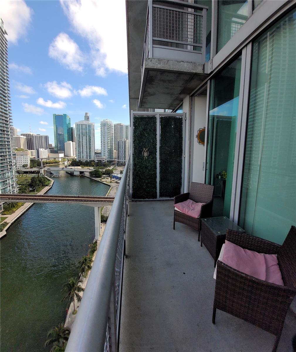 690 SW 1st Ct #1915, Miami FL 33130