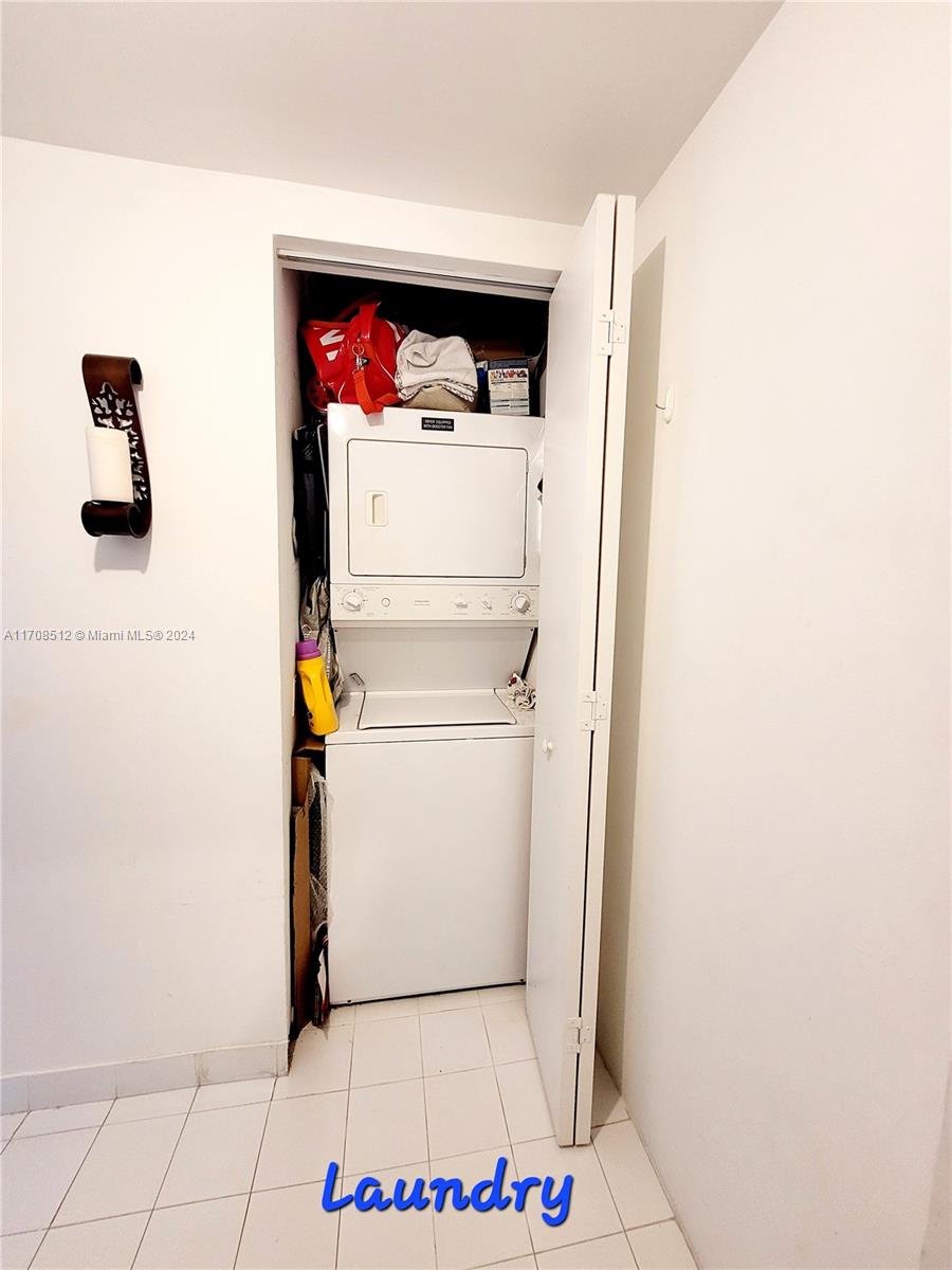 690 SW 1st Ct #1915, Miami FL 33130