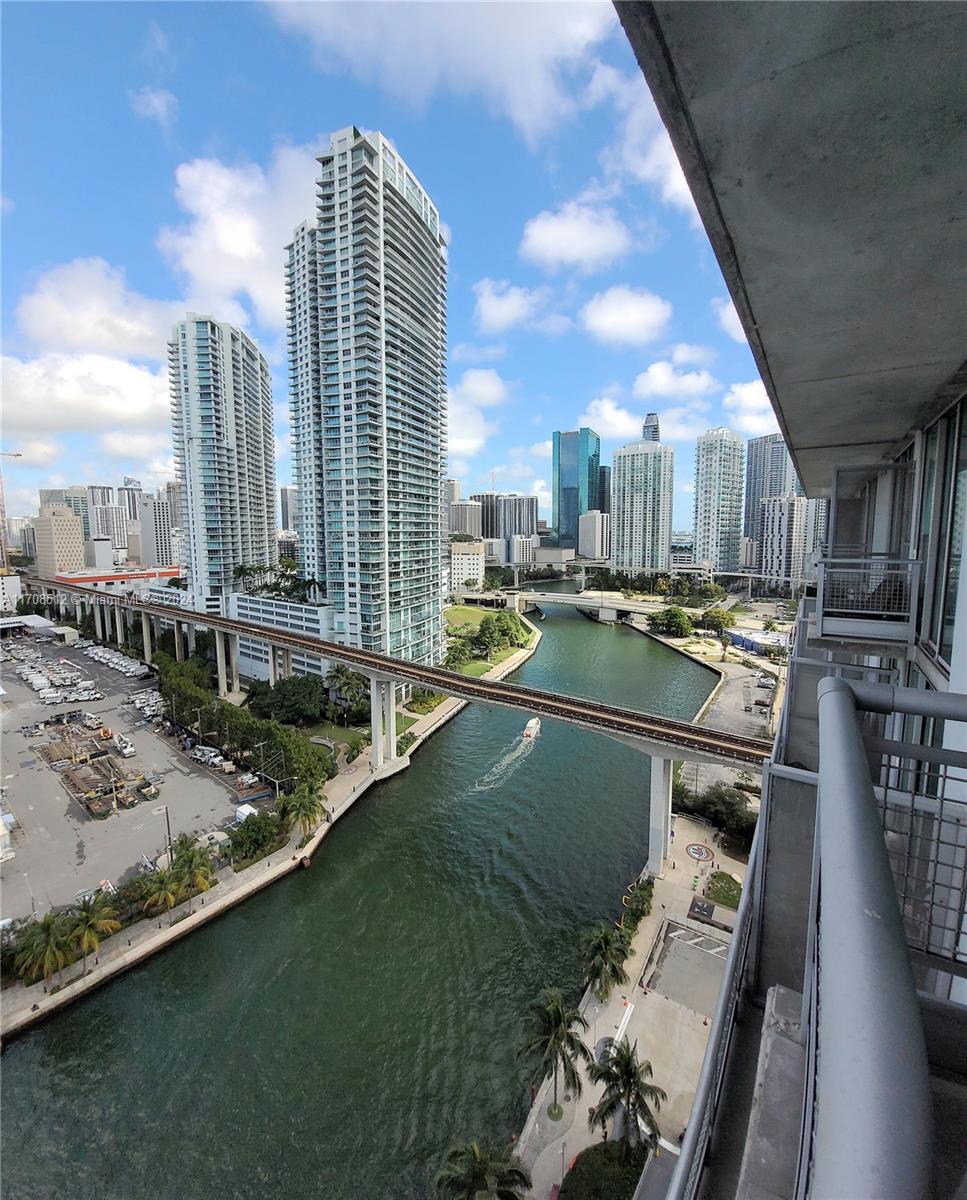 690 SW 1st Ct #1915, Miami FL 33130