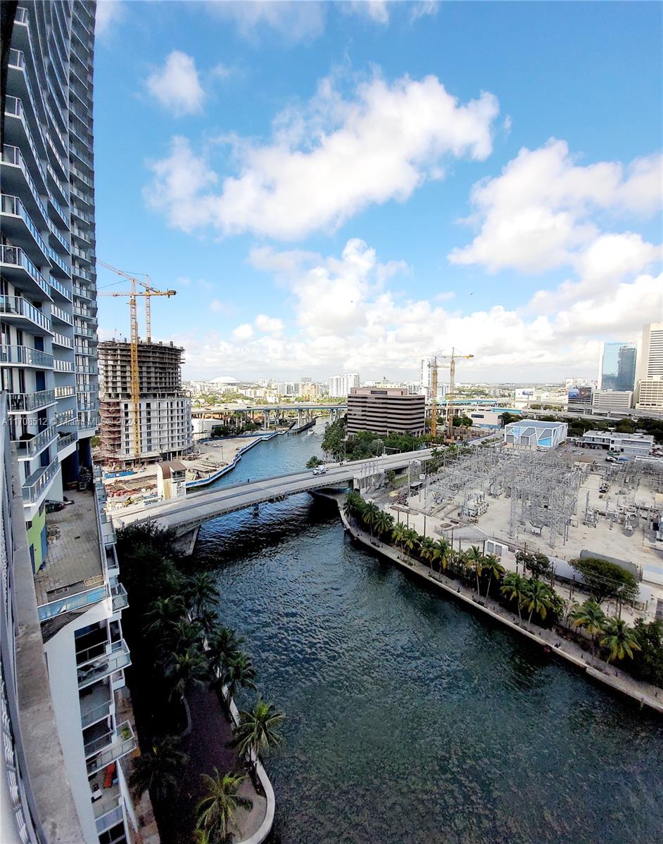 690 SW 1st Ct #1915, Miami FL 33130