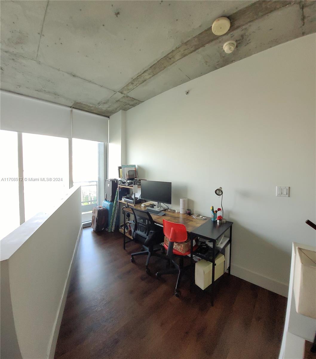 690 SW 1st Ct #1915, Miami FL 33130