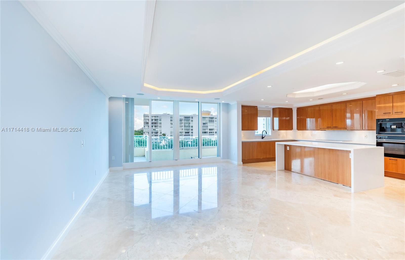 791 Crandon Blvd #507, Key Biscayne, Florida image 9