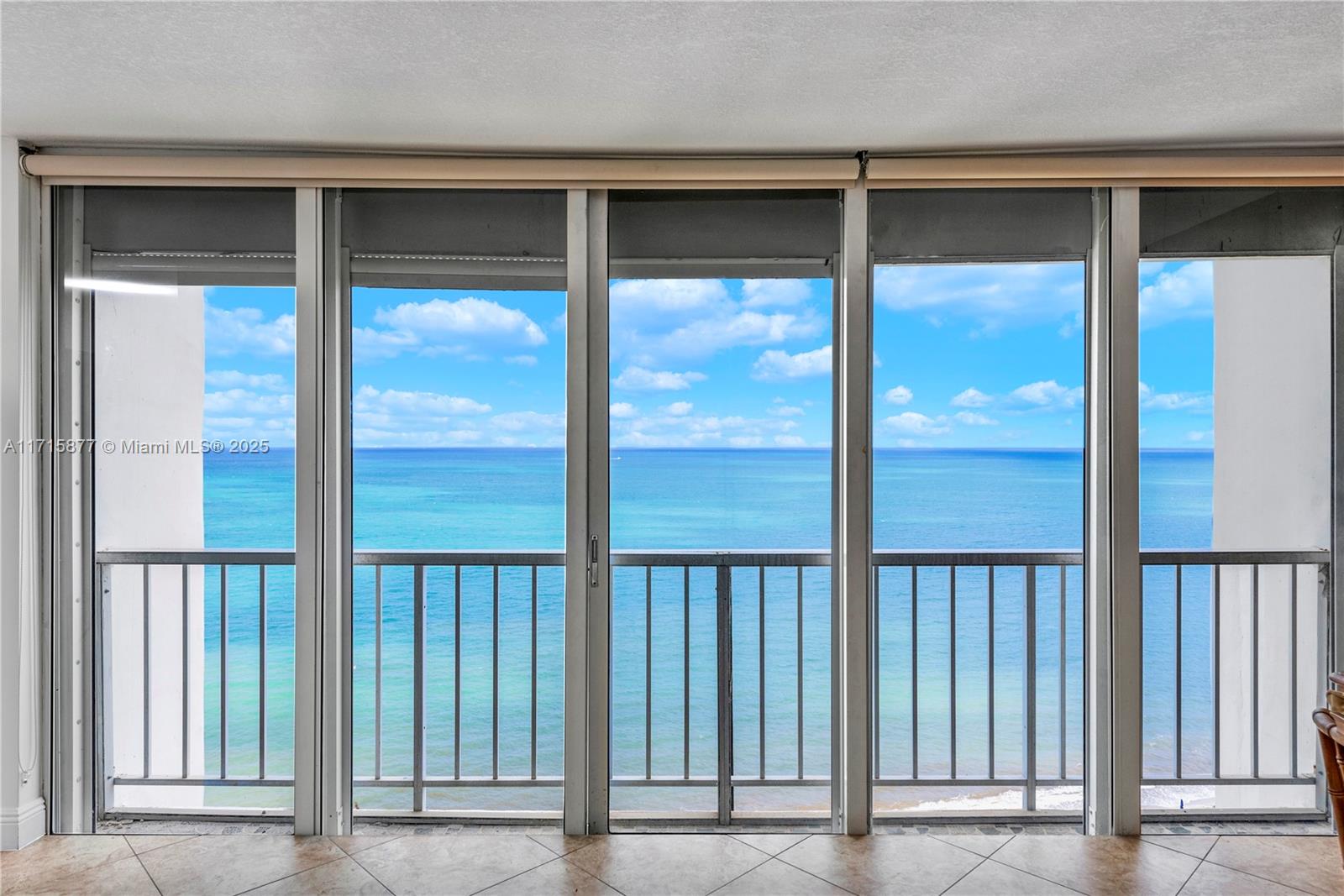 881 Ocean Dr #21E, Key Biscayne FL 33149