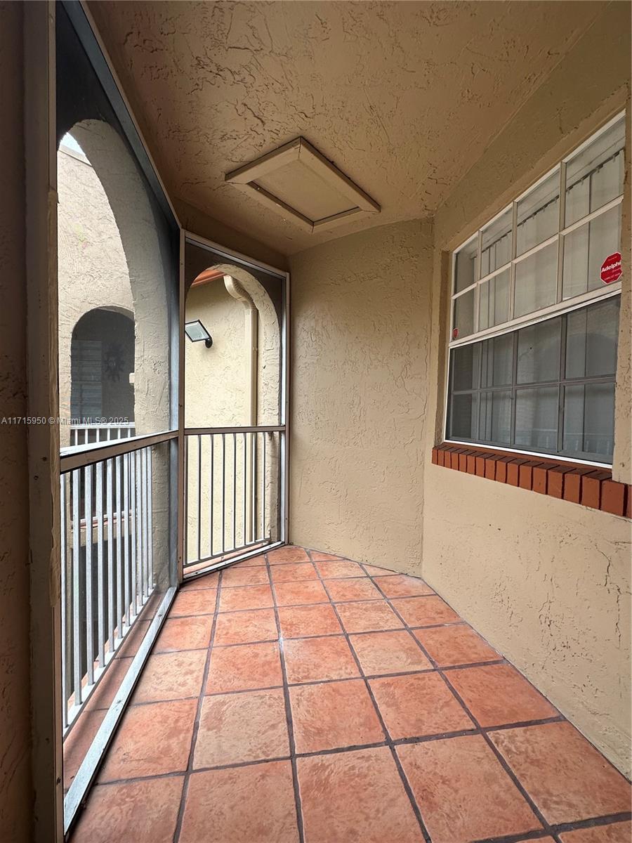 8621 SW 5th St #206, Pembroke Pines, Florida image 6