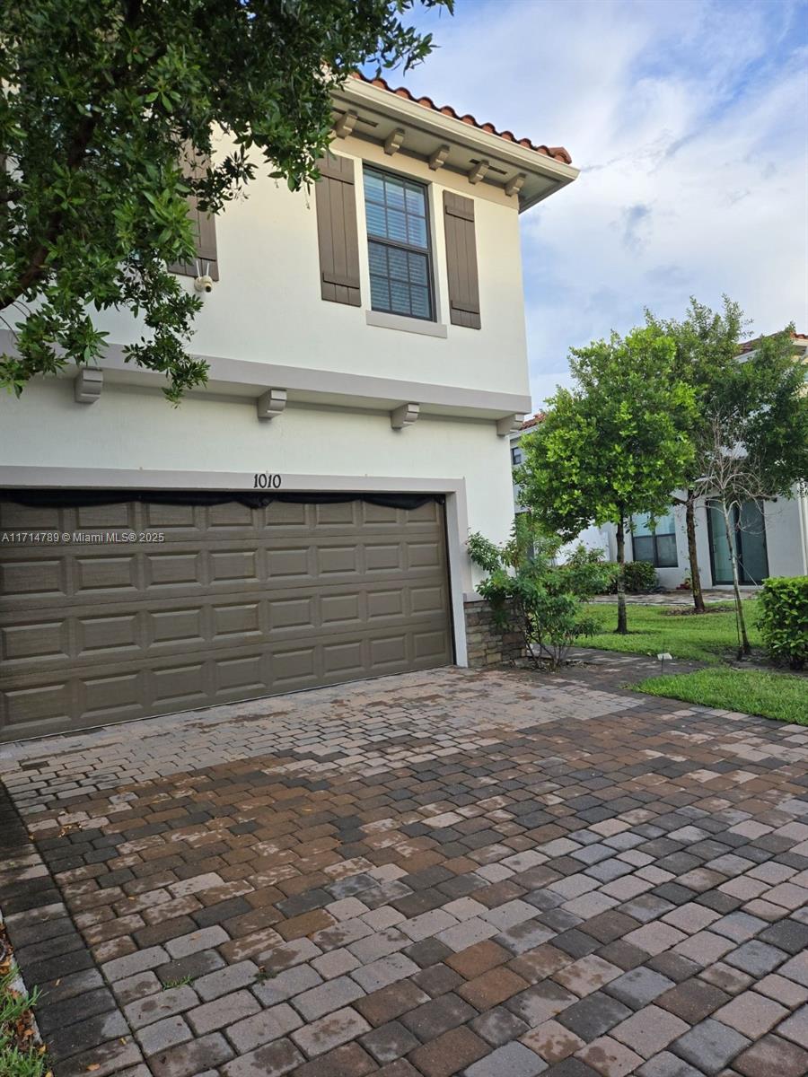 1010 White Oak Dr #1010, Riviera Beach, Florida image 1