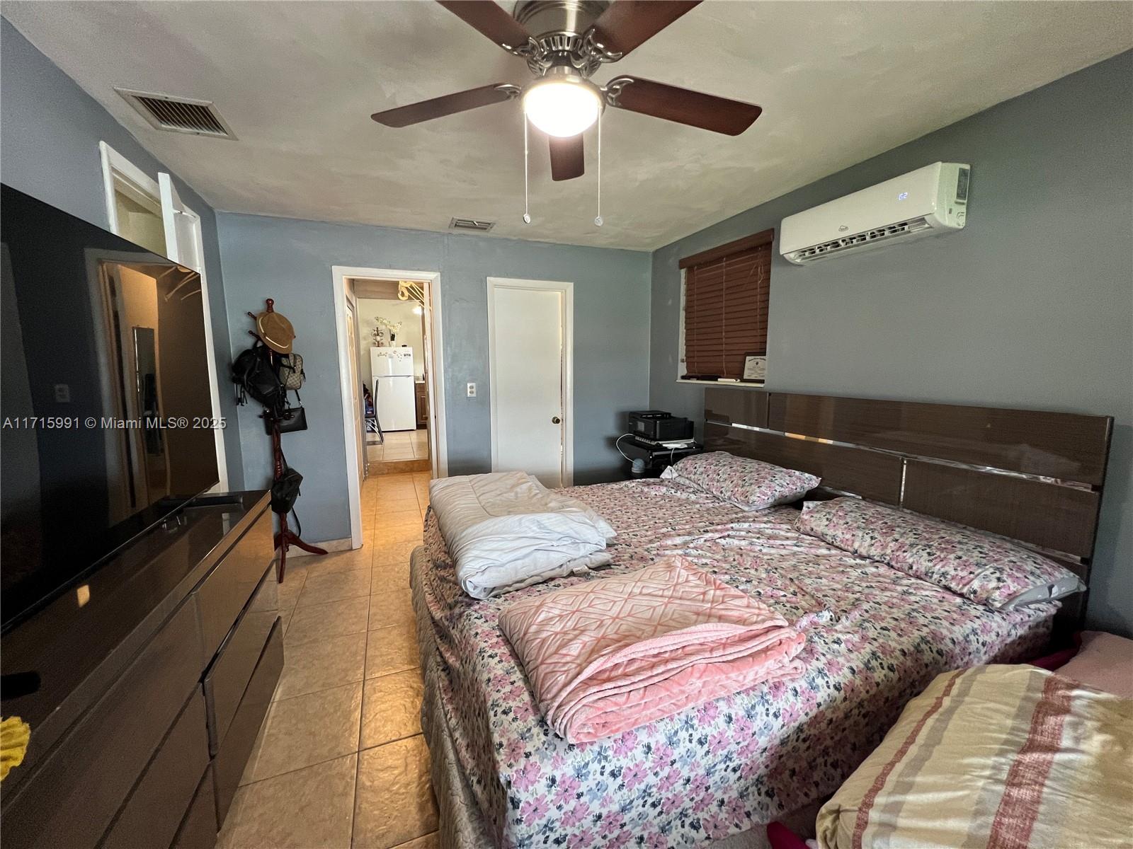 546 E 27th St, Hialeah, Florida image 18