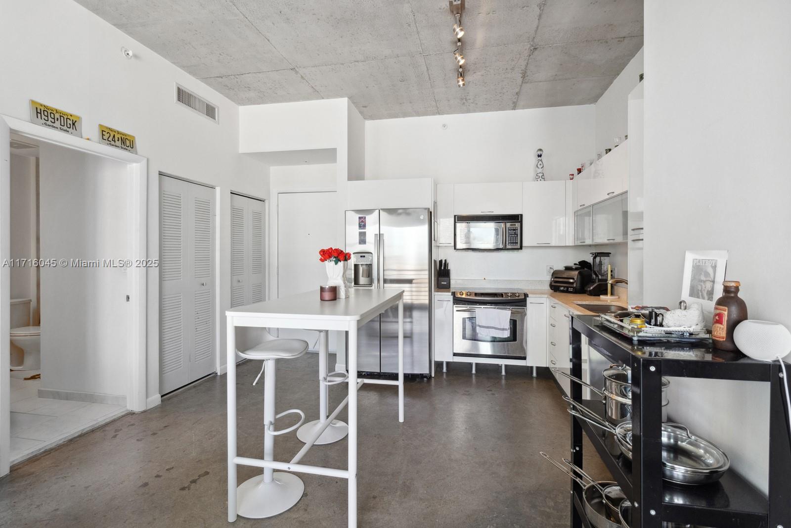 133 NE 2nd Ave #2111, Miami FL 33132