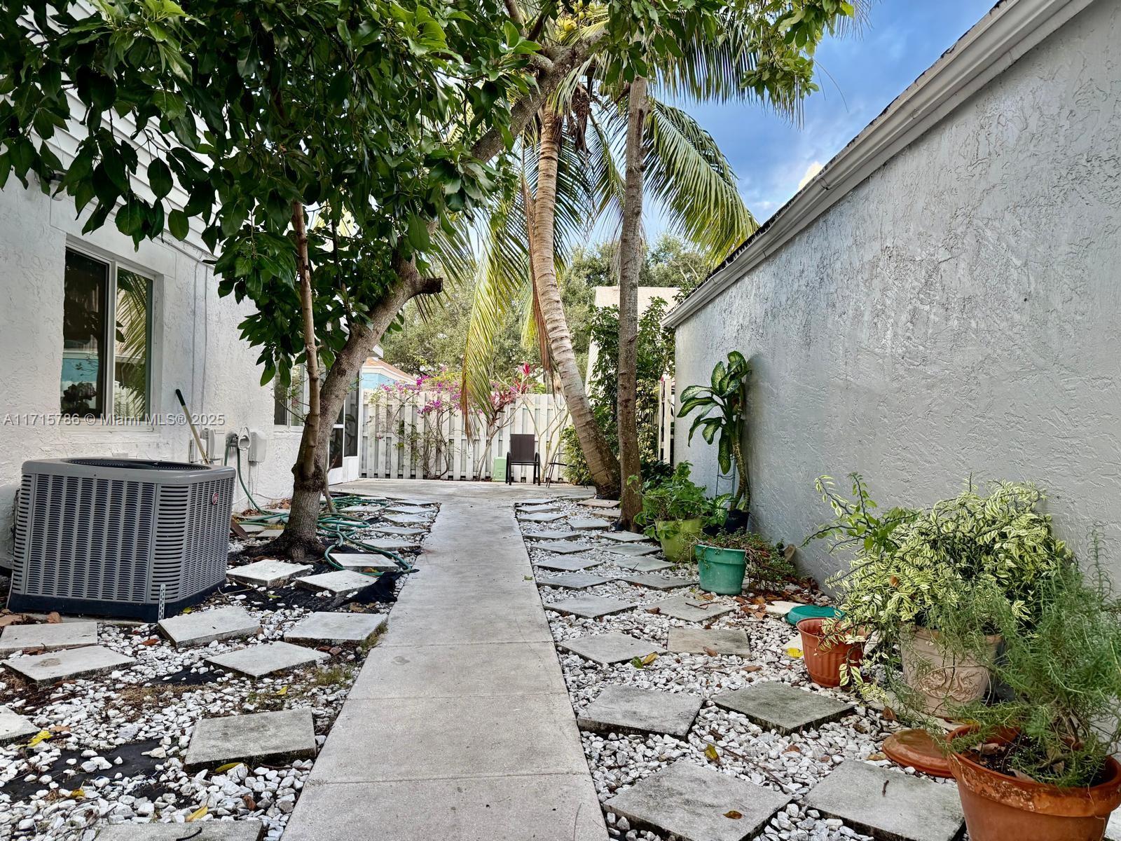Listing Photo 21