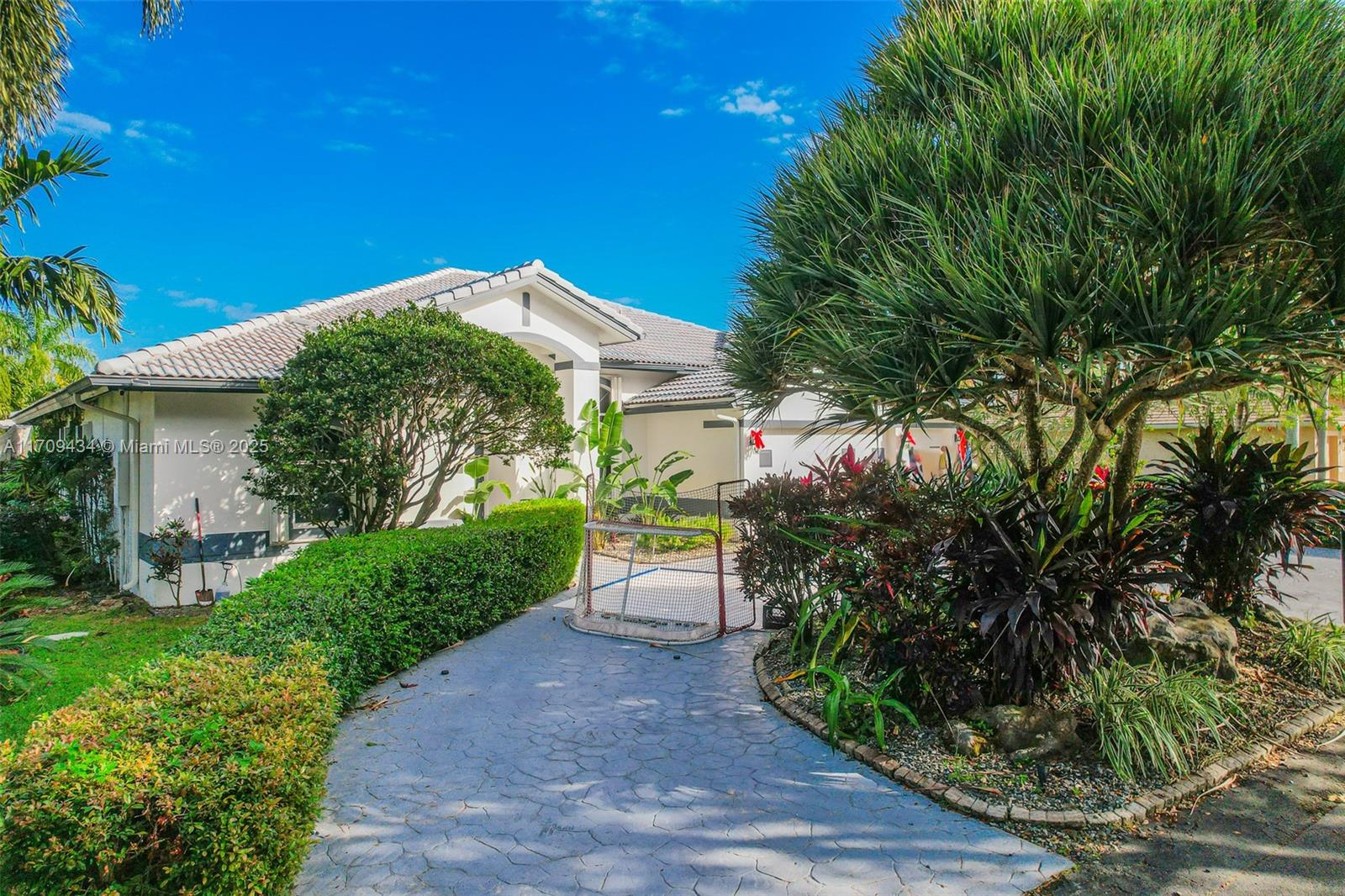 12555 SW 34th Pl, Davie, Florida image 13