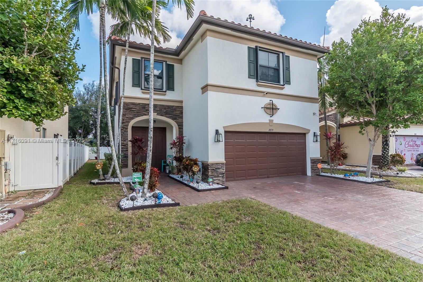 8879 W 33rd Ave, Hialeah, FL 33018