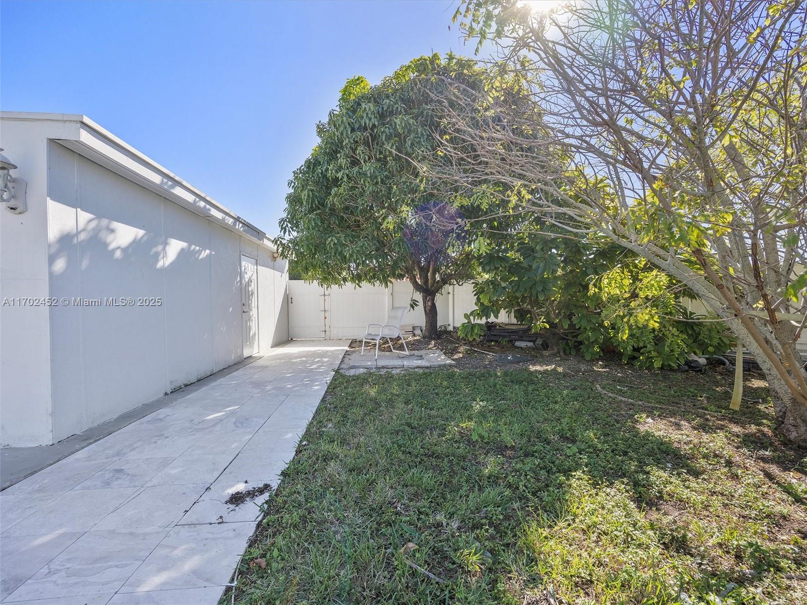 12744 SW 261st Ter, Homestead, Florida image 9