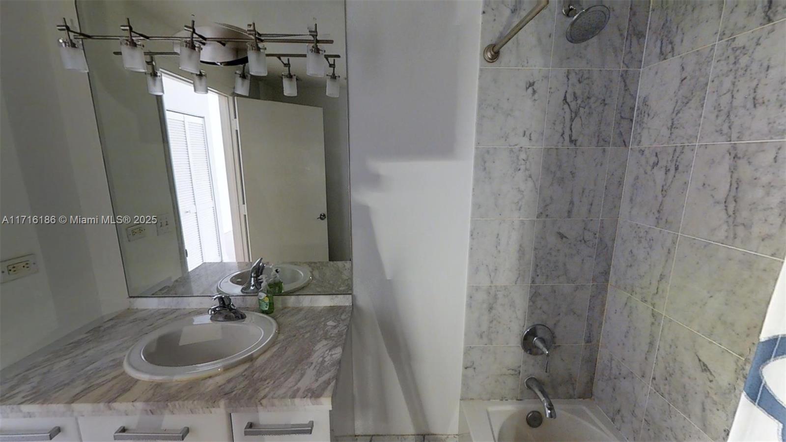 244 Biscayne Blvd #345, Miami FL 33132