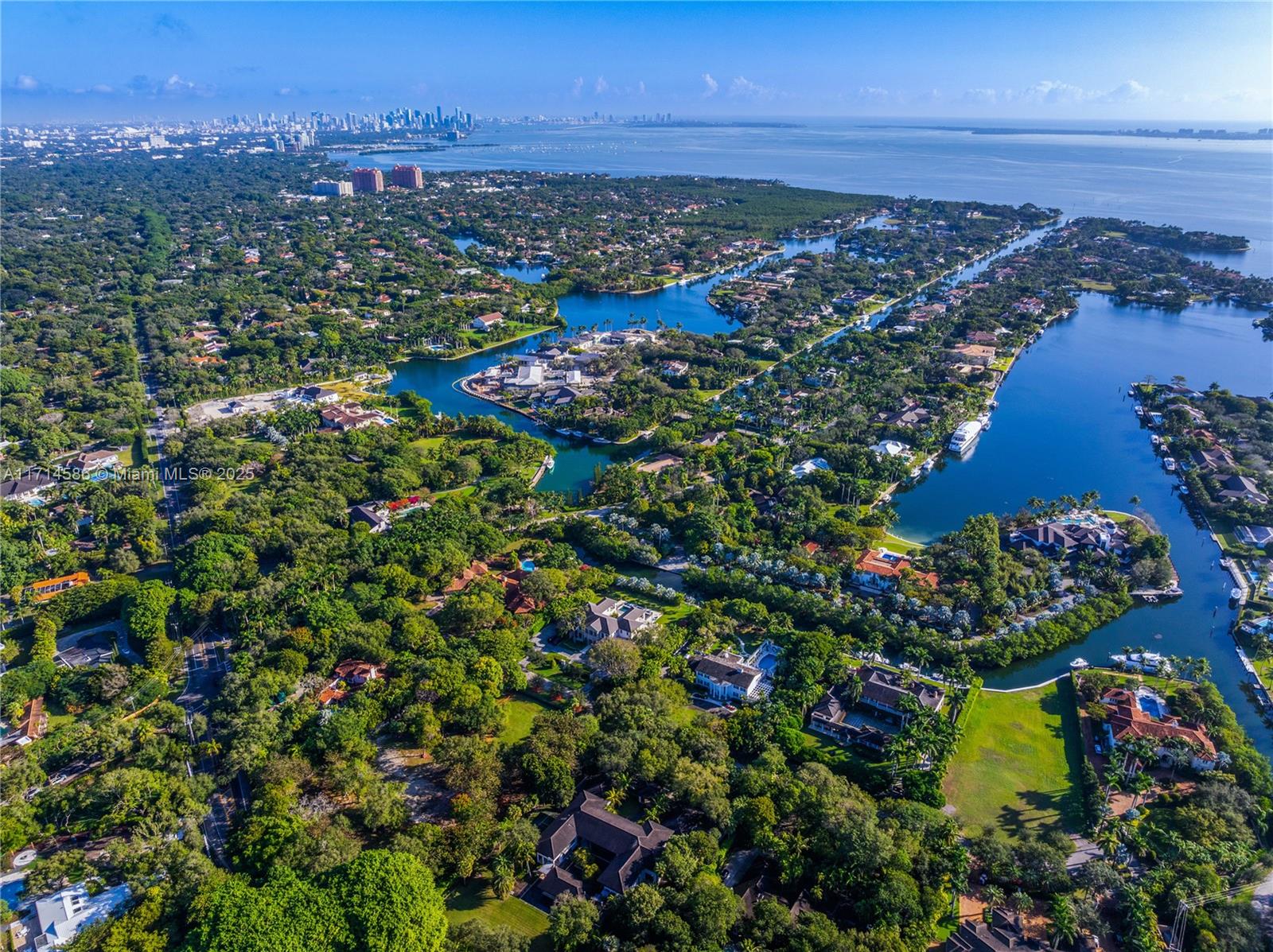 8805 Arvida Dr, Coral Gables, Florida image 8