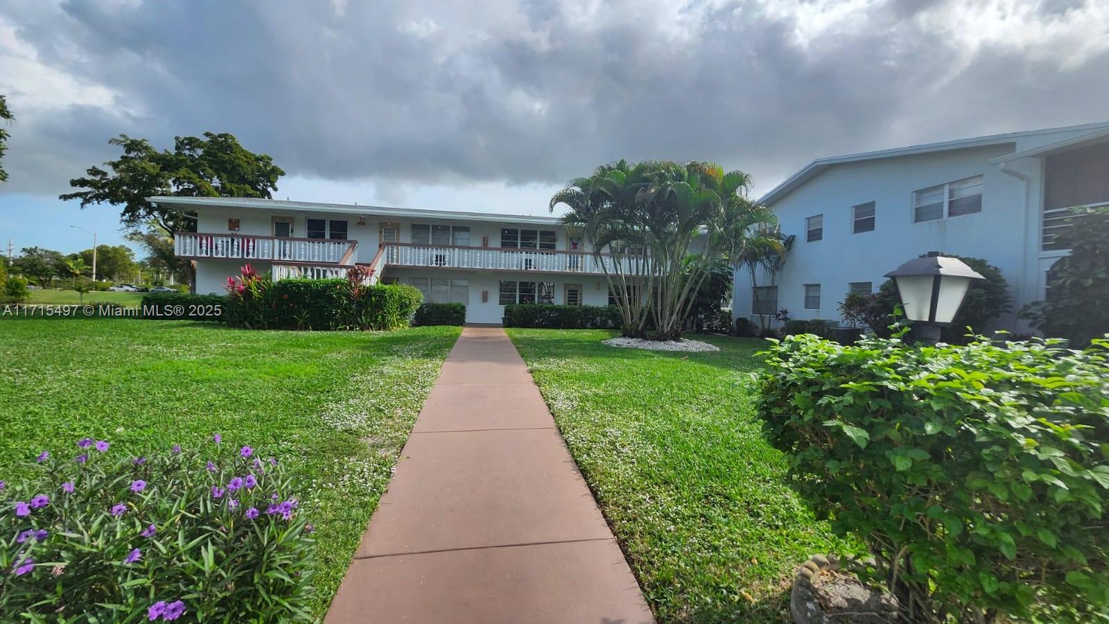 221 E Durham  E #221, Deerfield Beach, Florida image 3