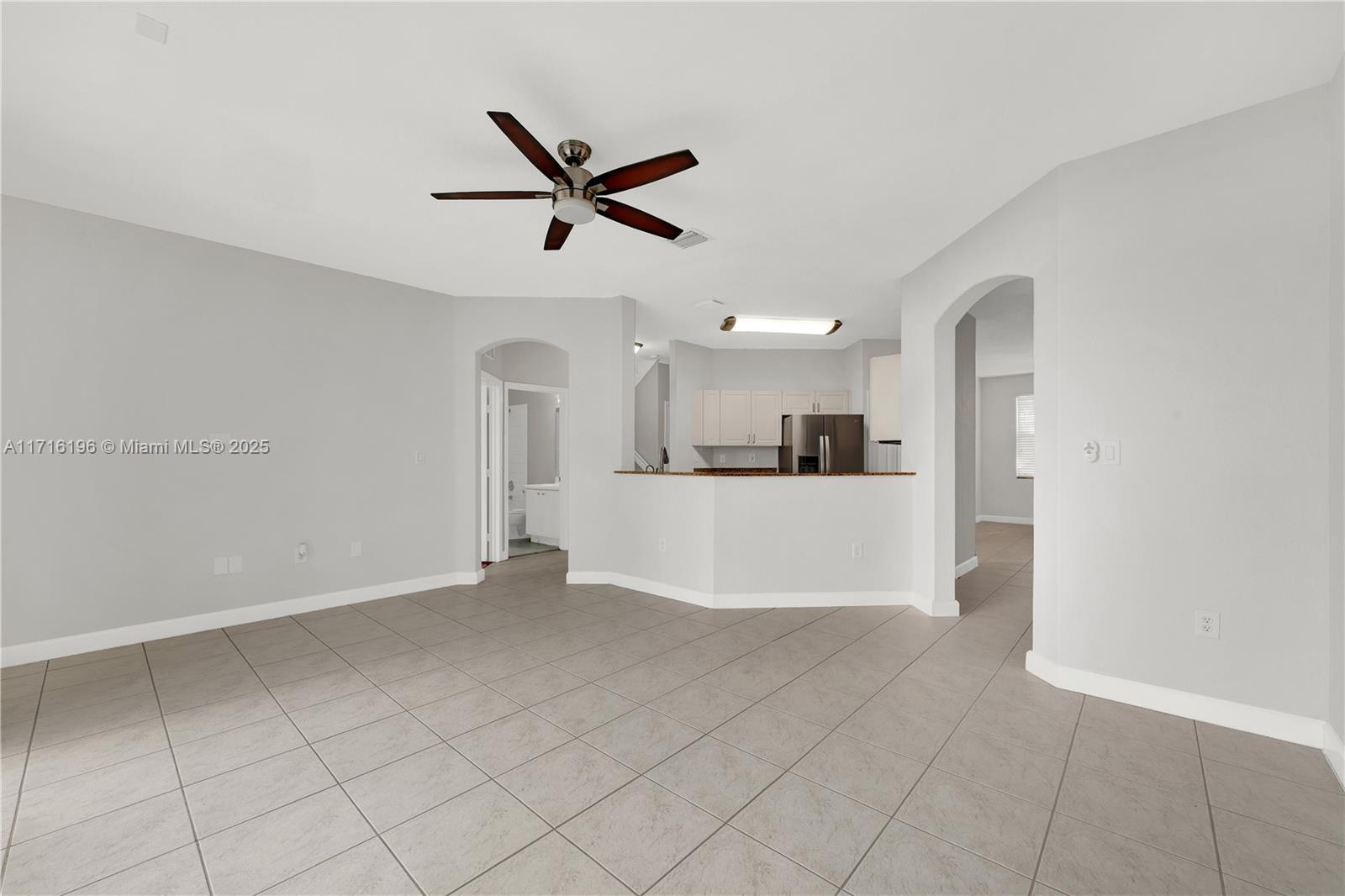 8450 NW 113th Psge, Doral, Florida image 10