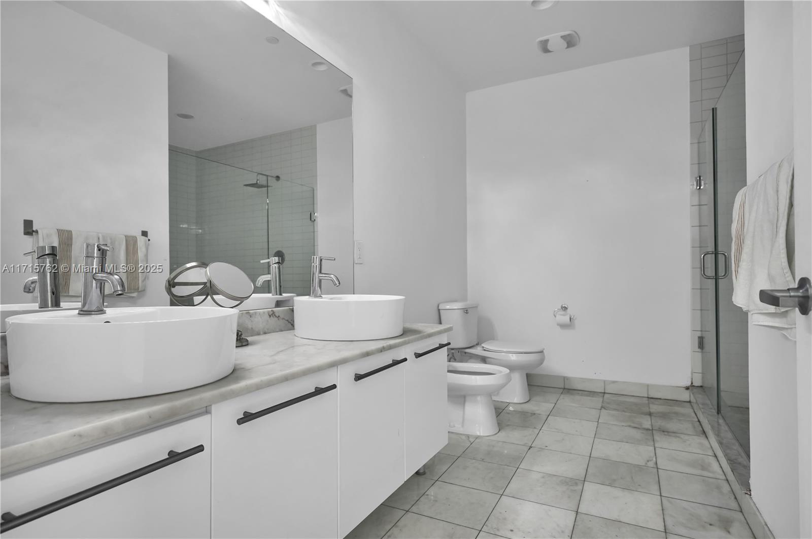 888 Biscayne Blvd #4706, Miami FL 33132
