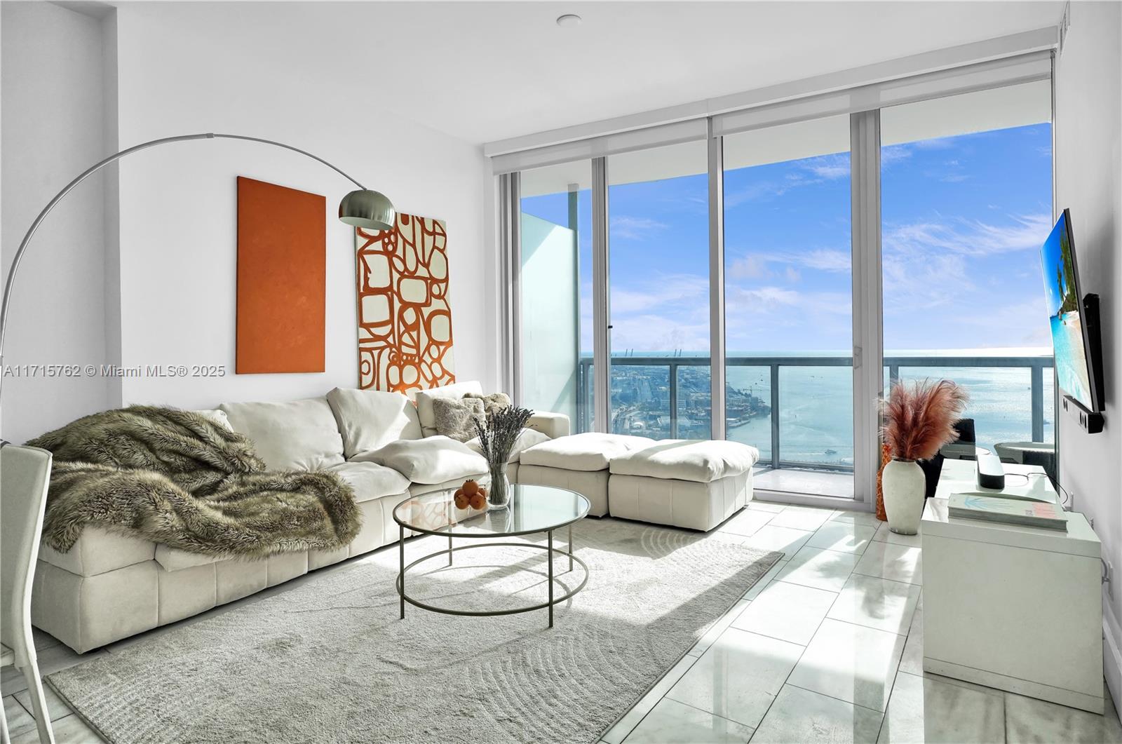 888 Biscayne Blvd #4706, Miami FL 33132