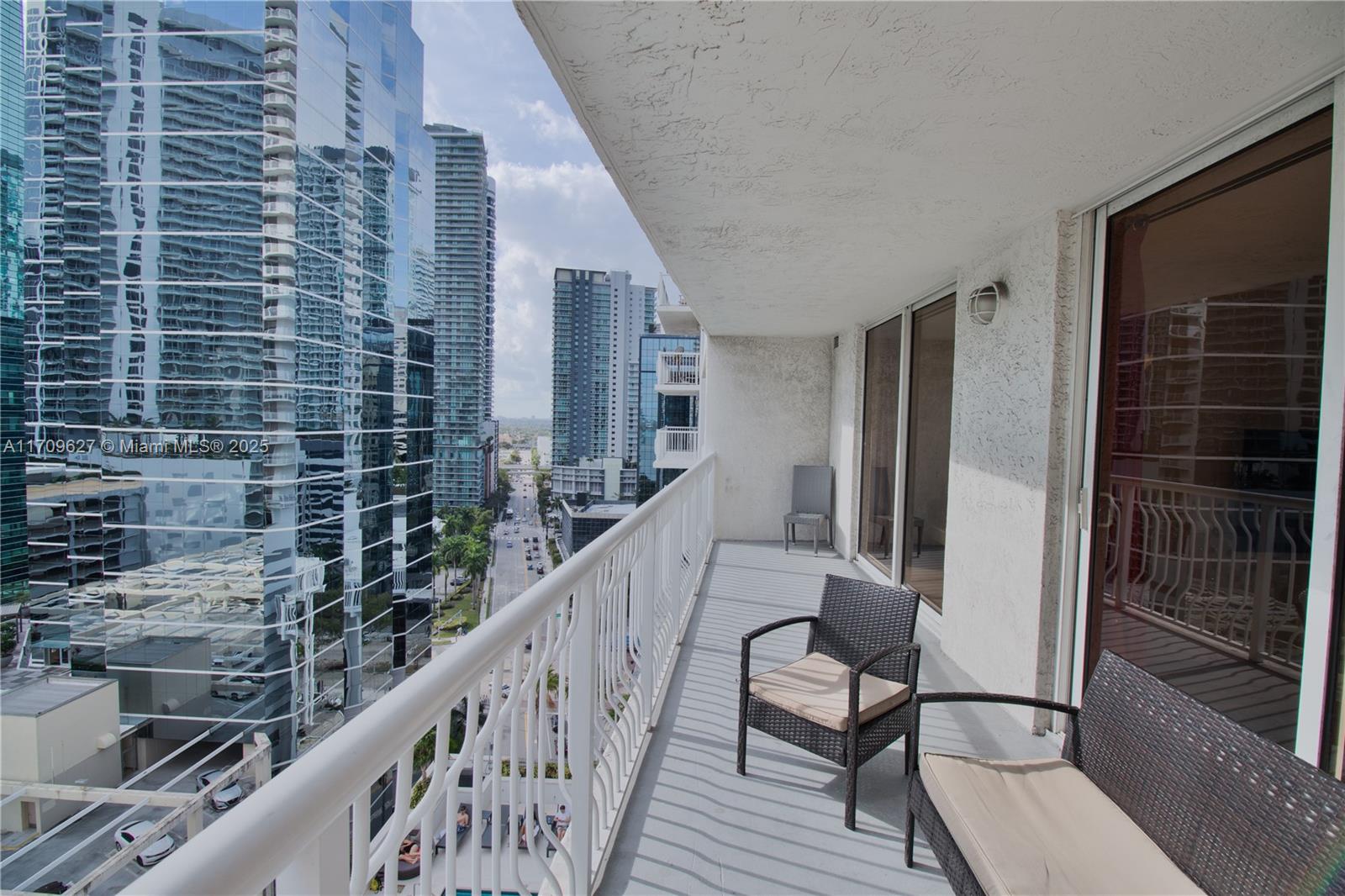 1200 Brickell Bay Dr #1919, Miami, Florida image 2