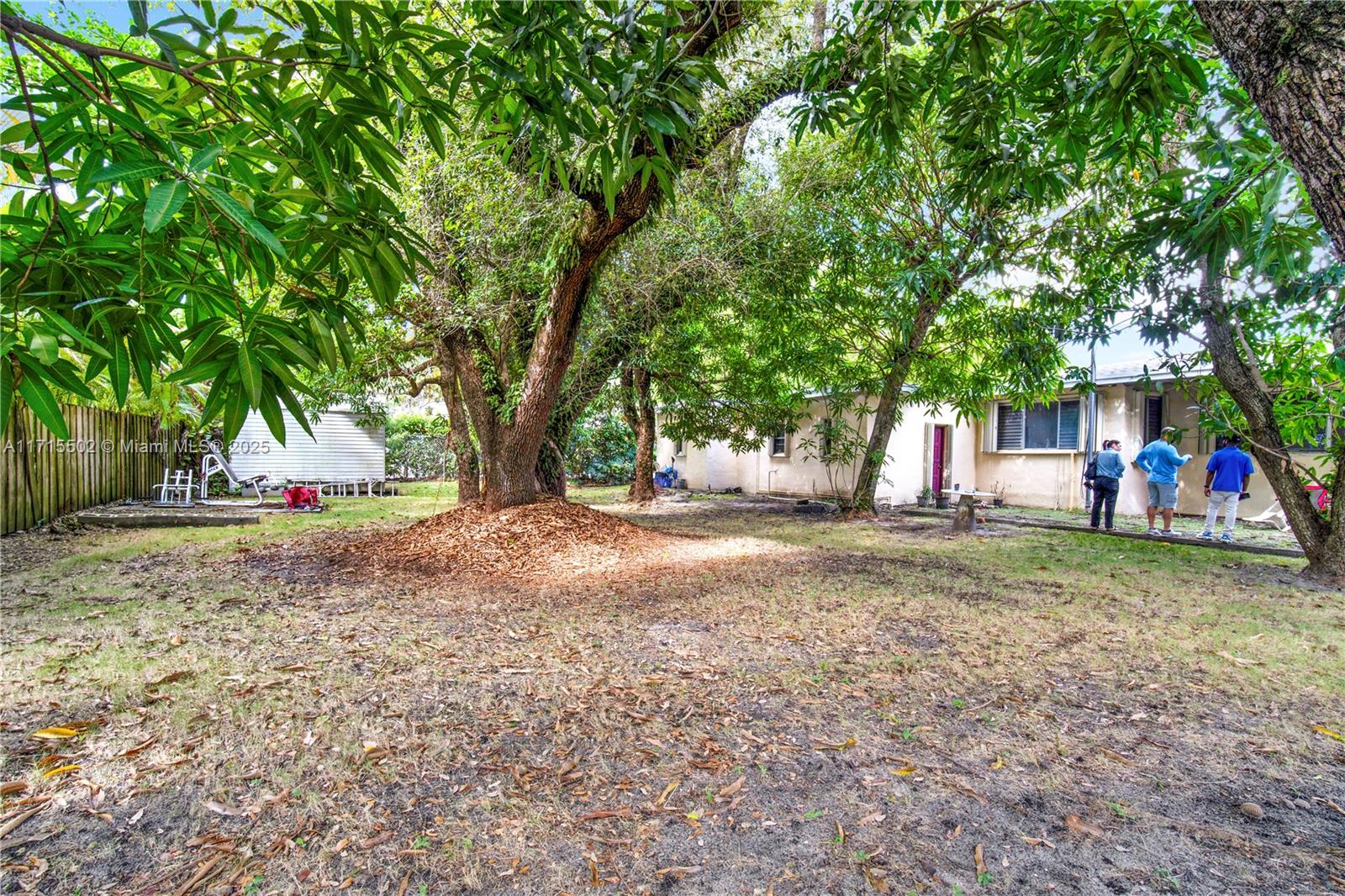 5880 SW 66th St, South Miami, Florida image 9