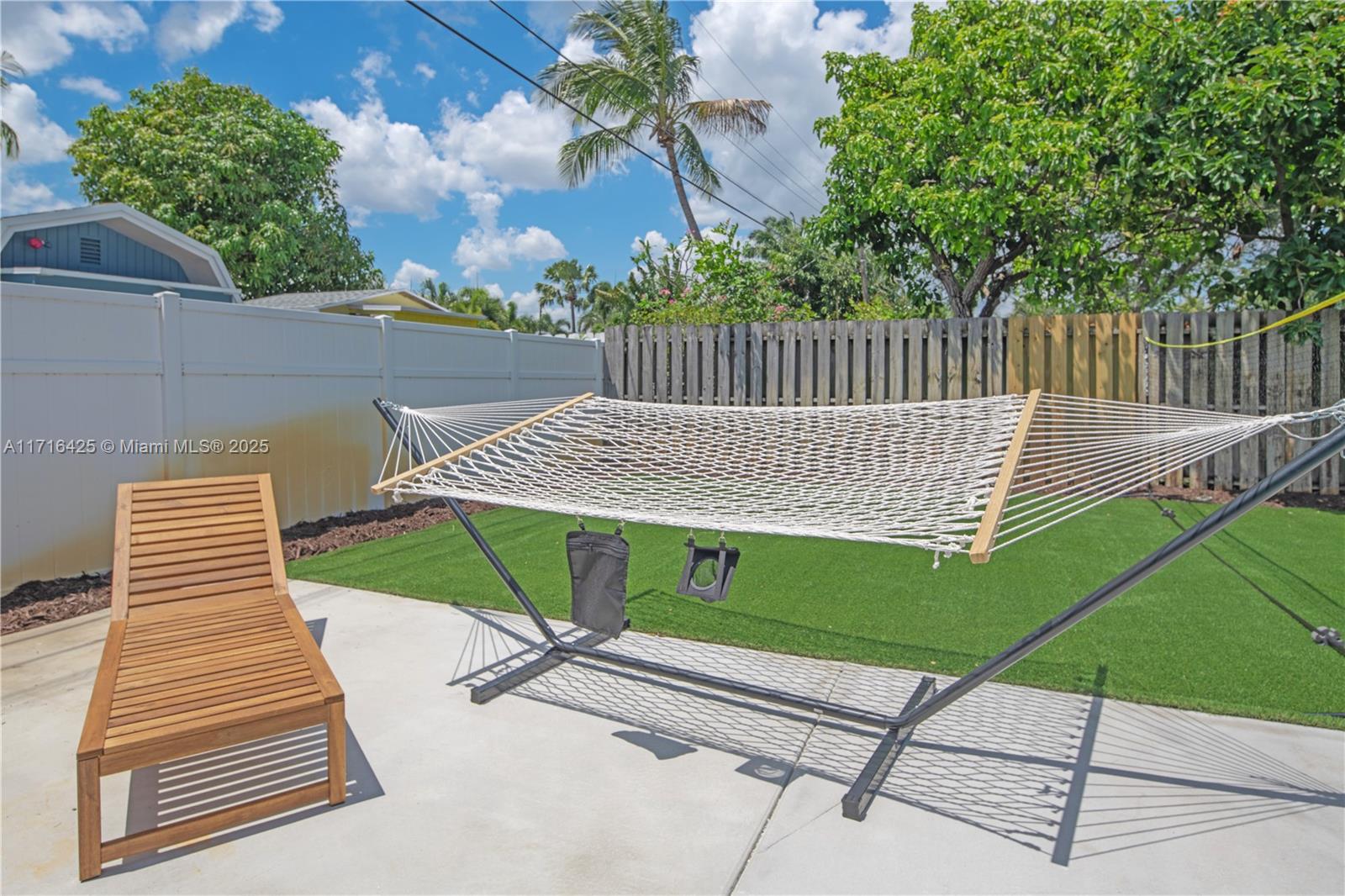 317 SE 7th Ave, Deerfield Beach, Florida image 7