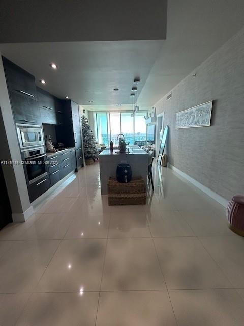 900 Biscayne Blvd #4705, Miami FL 33132