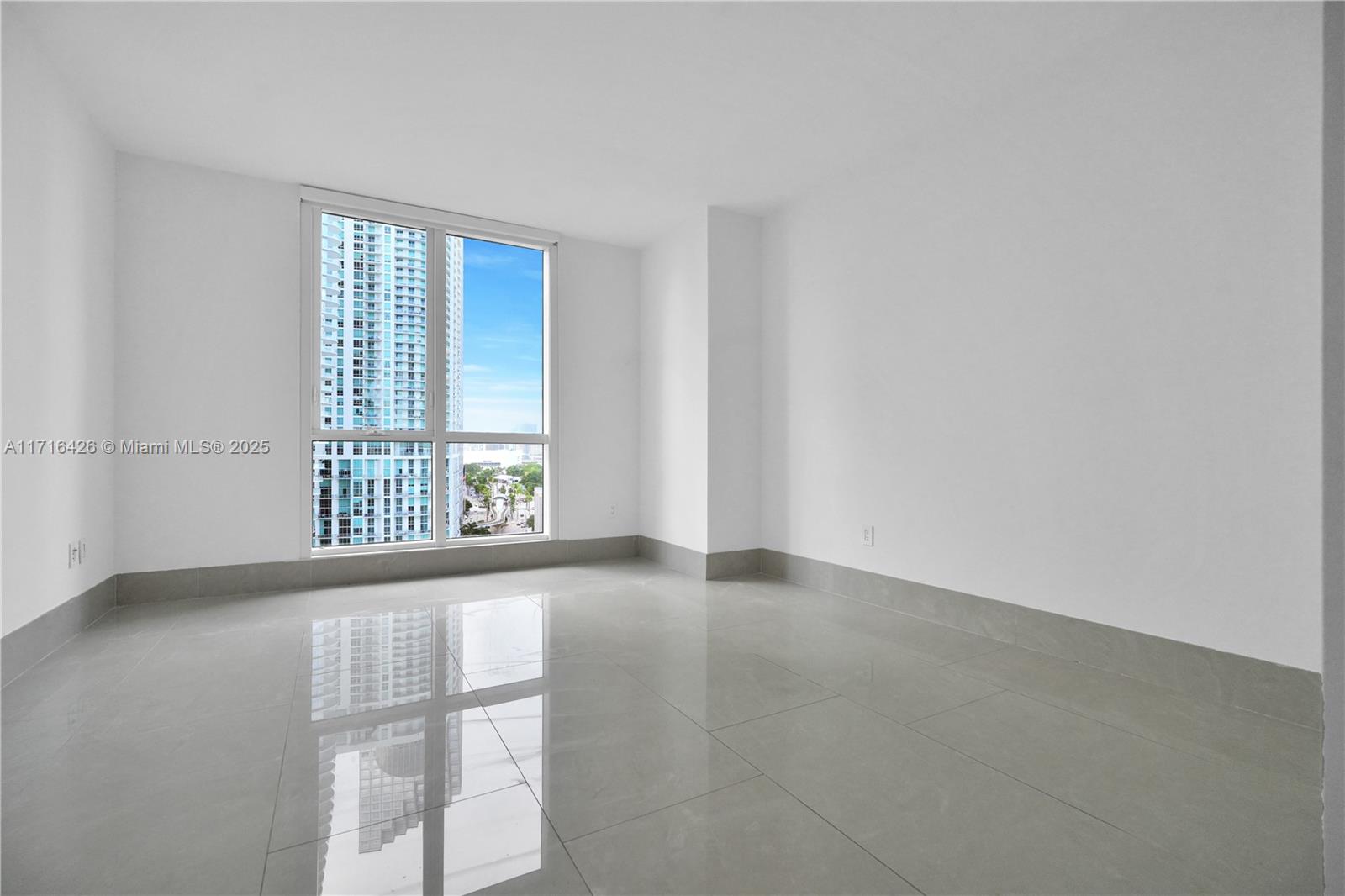 901 Brickell Key Blvd #1604, Miami FL 33131