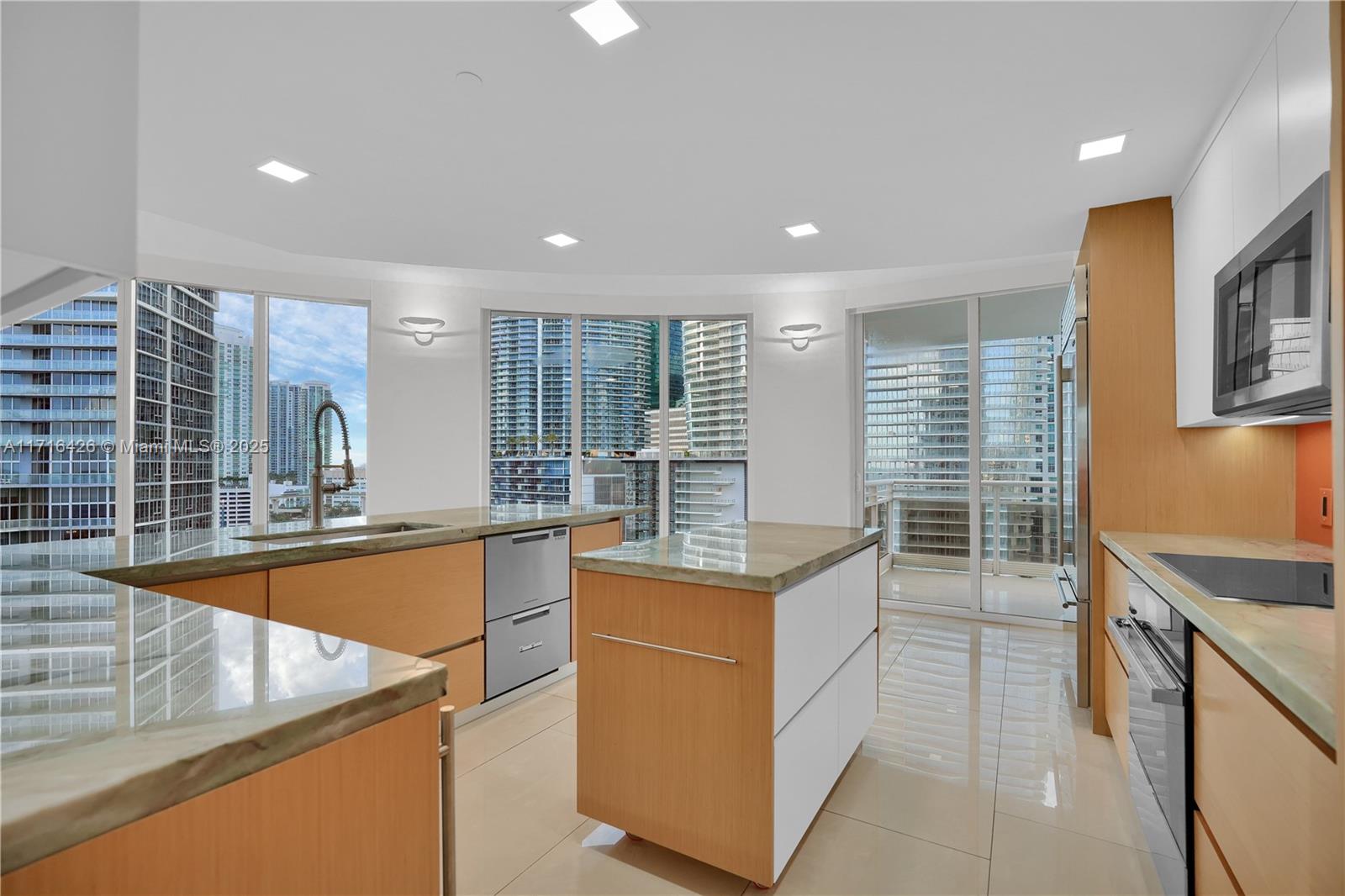 901 Brickell Key Blvd #1604, Miami FL 33131