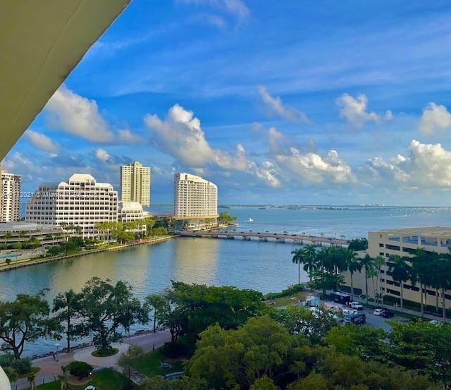 Corner unit 2beds/2baths. Beautiful views of intracoastal from each room, awesome kitchen with granite countertops, flat top range-e, cabinets and refrigerator all in dark brown wood, marble floors in all unit, Jacuzzi jet tub and master bath! Resort style amenities, elegant and exclusive Olympic pool, amazing and unique spa room with fantastic Jacuzzi, distinguished exercise room.