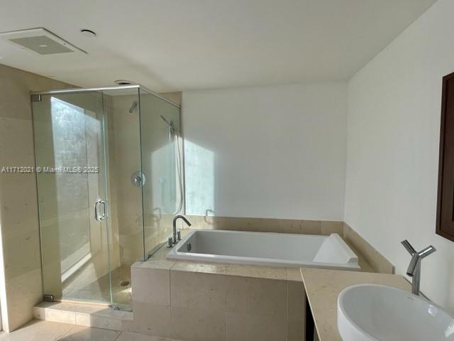 495 Brickell Ave #1111, Miami FL 33131