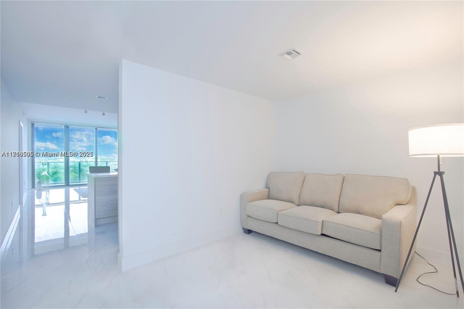 16385 Biscayne Blvd #719, North Miami Beach, Florida image 17