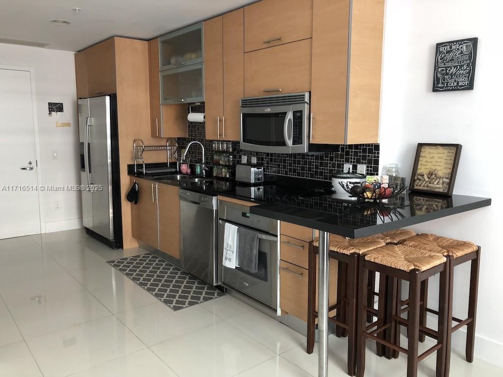 60 SW 13th St #1812, Miami FL 33130