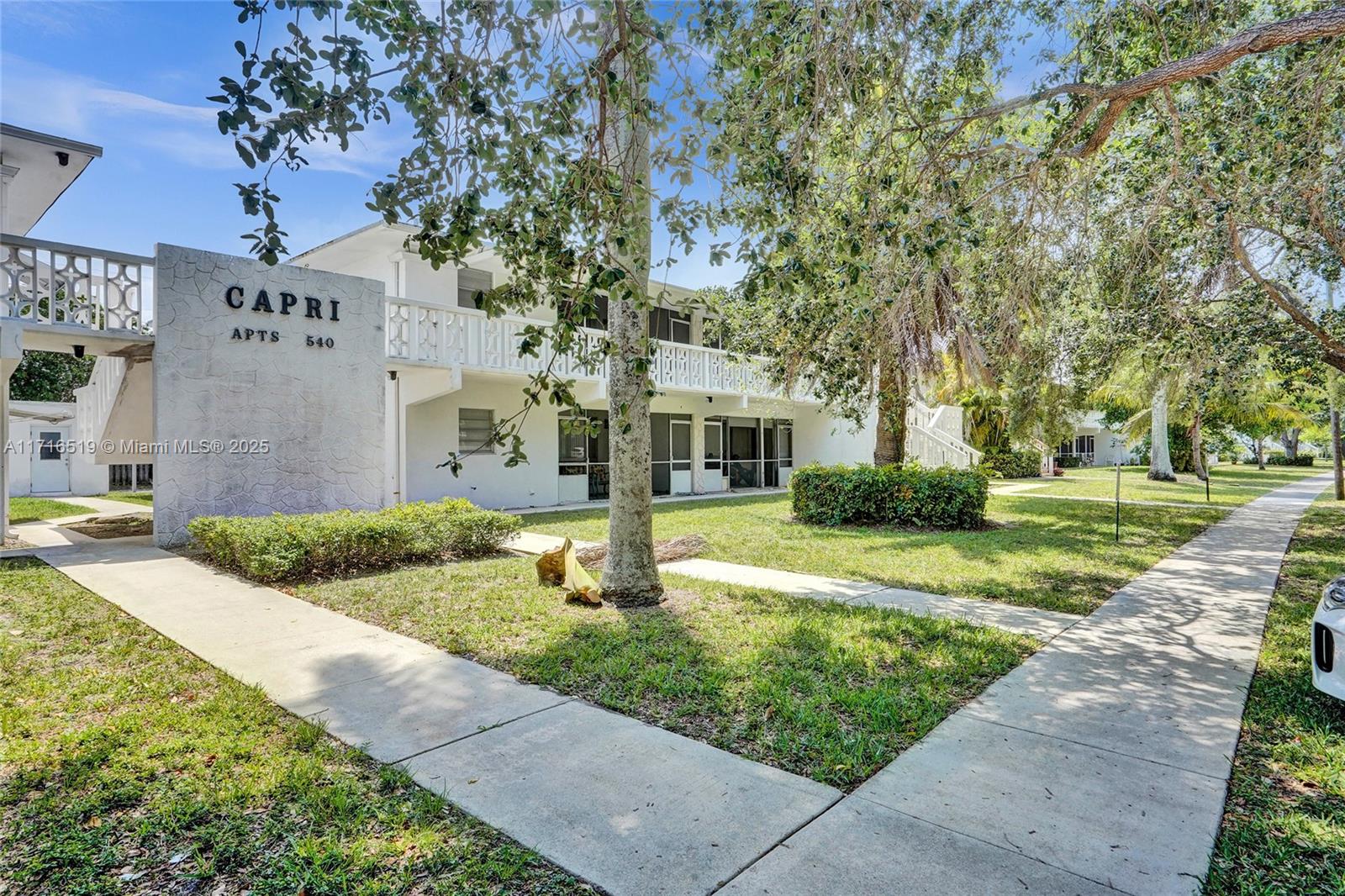 540 S Luna #7, Hollywood, Florida image 1