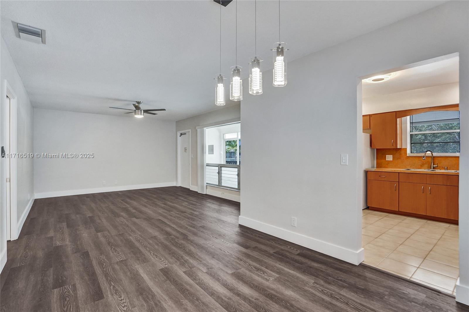 540 S Luna #7, Hollywood, Florida image 15