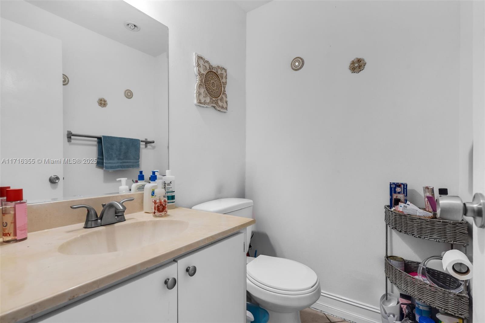 Listing Photo 11