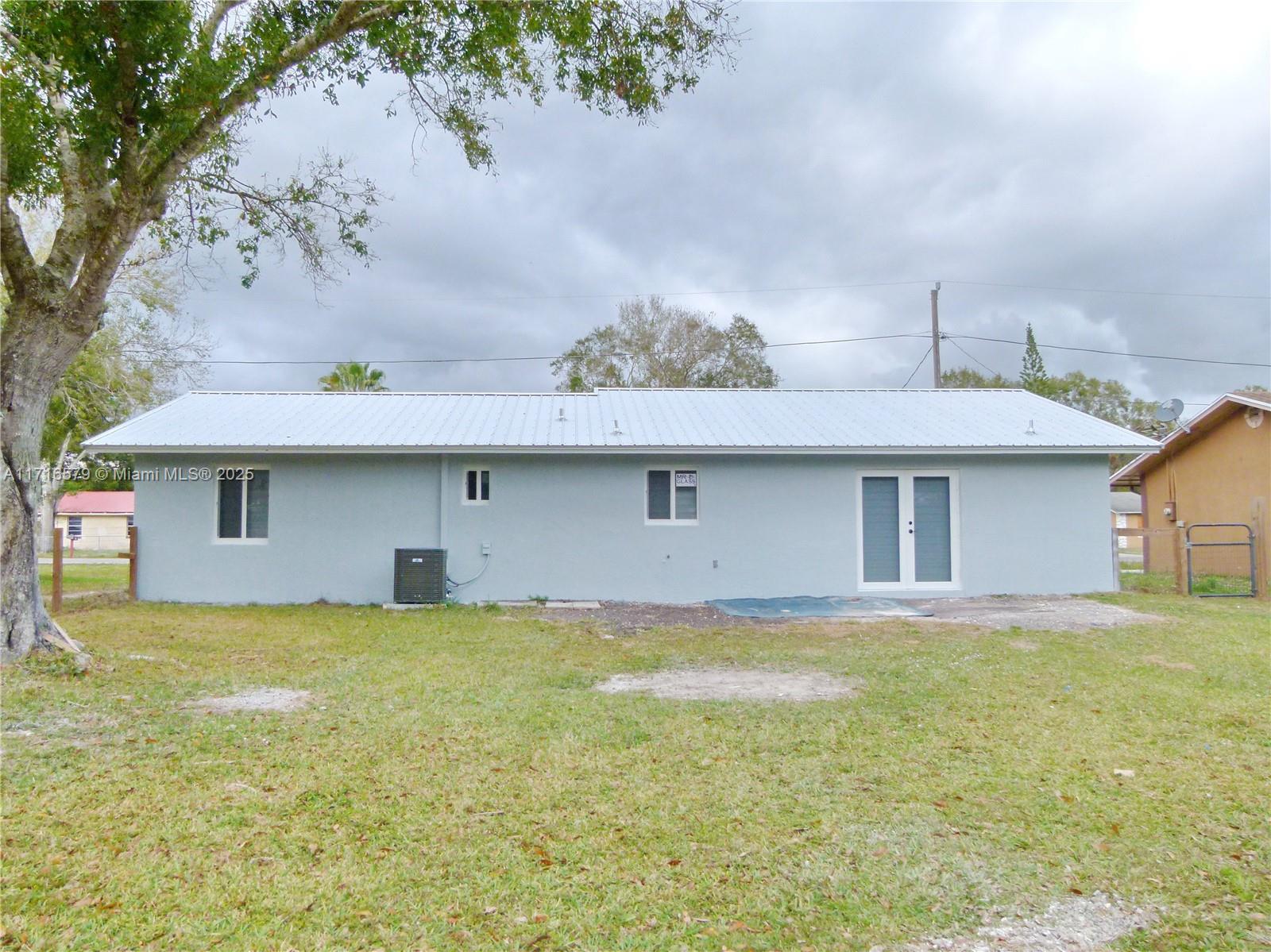 738 NW 21st Lane, Okeechobee, Florida image 4