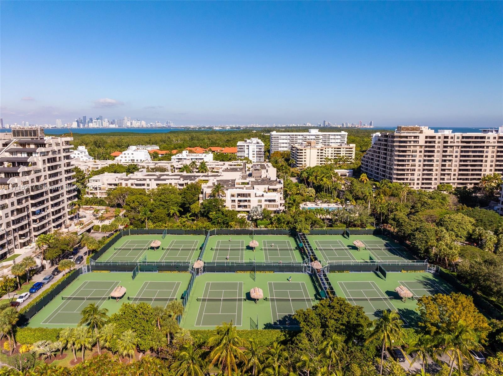 161 Crandon Blvd #417, Key Biscayne, Florida image 1